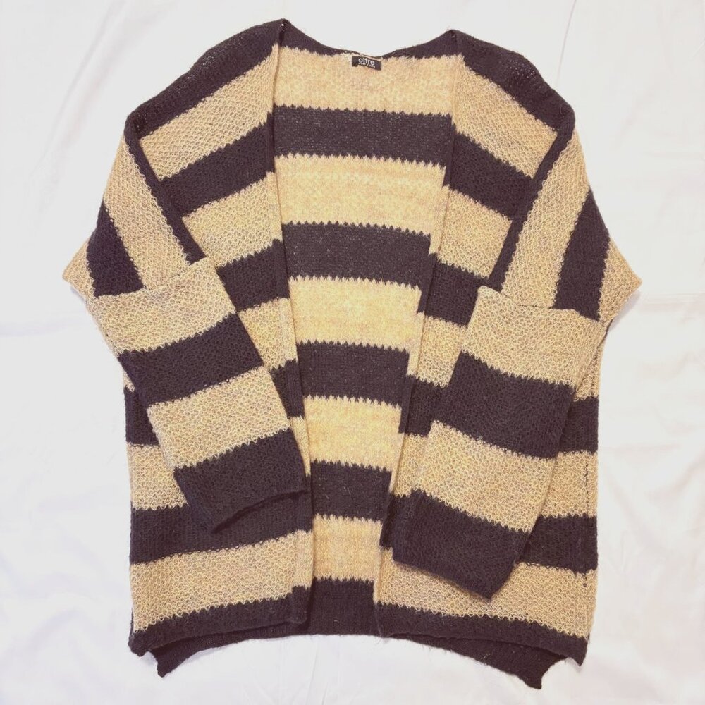 Wool Cardigan, Made in Italy, Size S/M, Without Buttons or Other Fastenings.